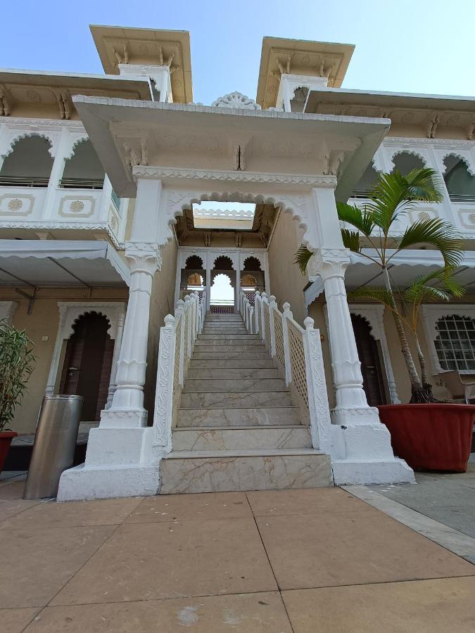 Hotel Gautam Lonavala Exteriér fotografie