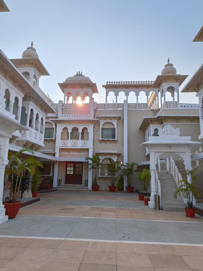 Hotel Gautam Lonavala Exteriér fotografie